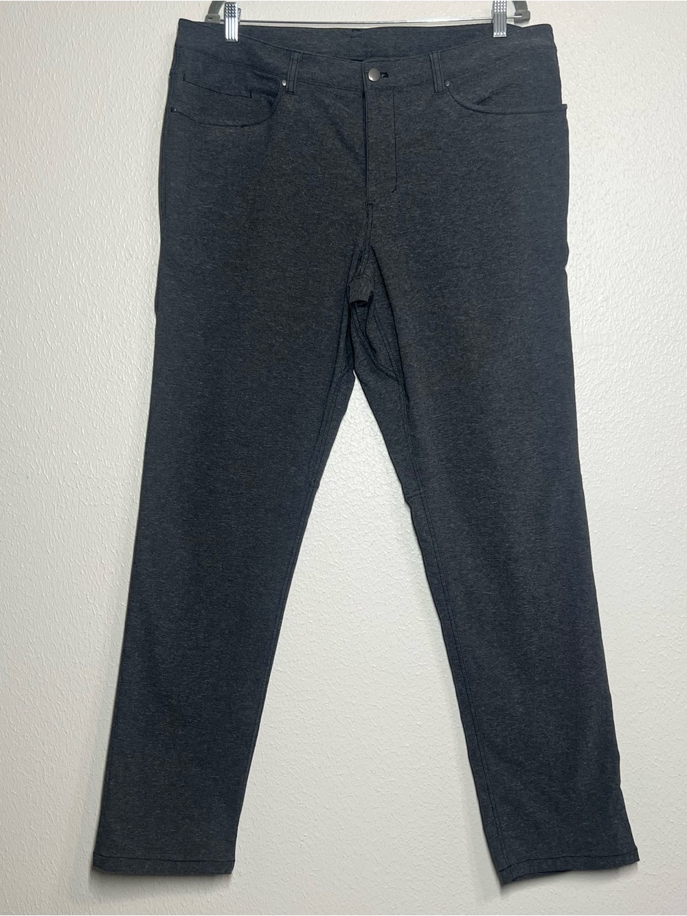 Lululemon ABC Tech Canvas Pants Classic Fit Stretch Mens Size 38 Gray M5982S